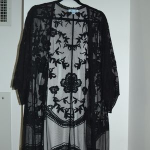 Lace black kimono
